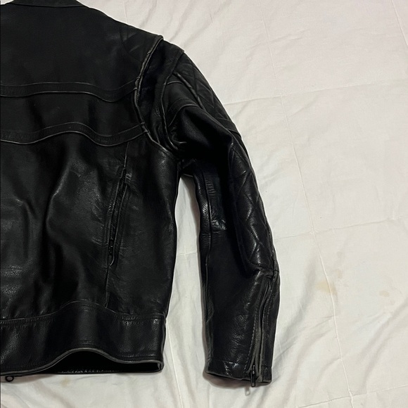 Men's Black Leather Jacket - Picture 9 of 16